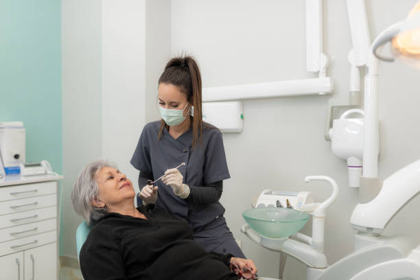 Best Broken or Chipped Tooth Repair in Bensenvle, IL